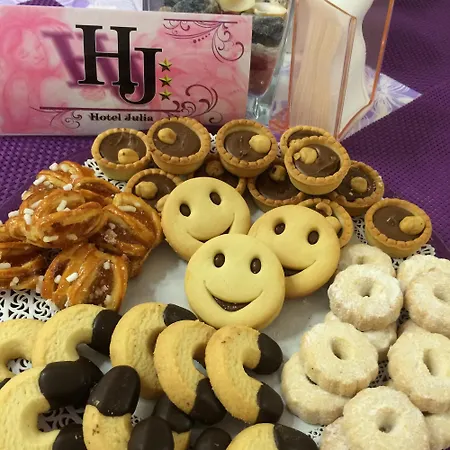 Julia Llido Degli Estensi