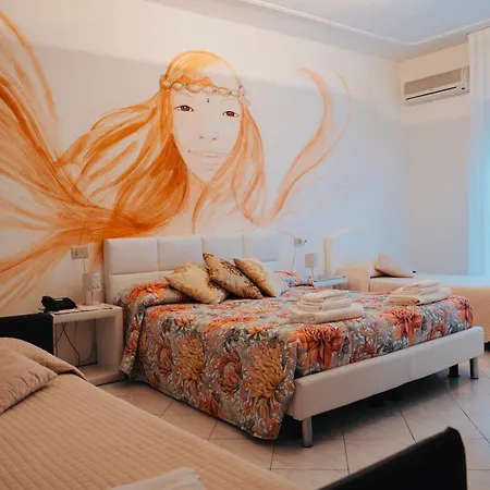 Julia 3* Llido Degli Estensi