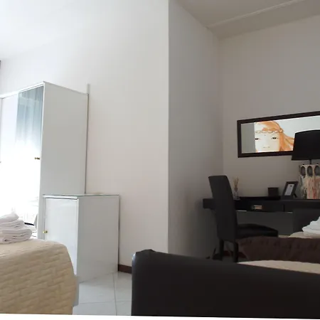 Julia Llido Degli Estensi