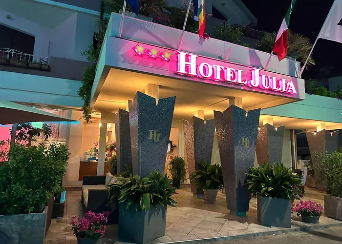 Julia Hotel 3*