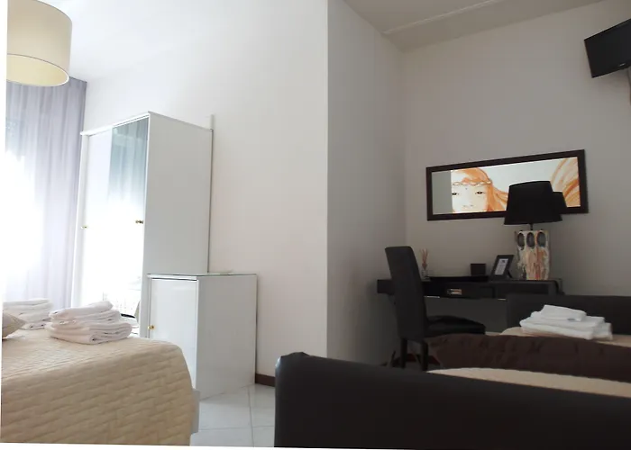 Julia Llido Degli Estensi