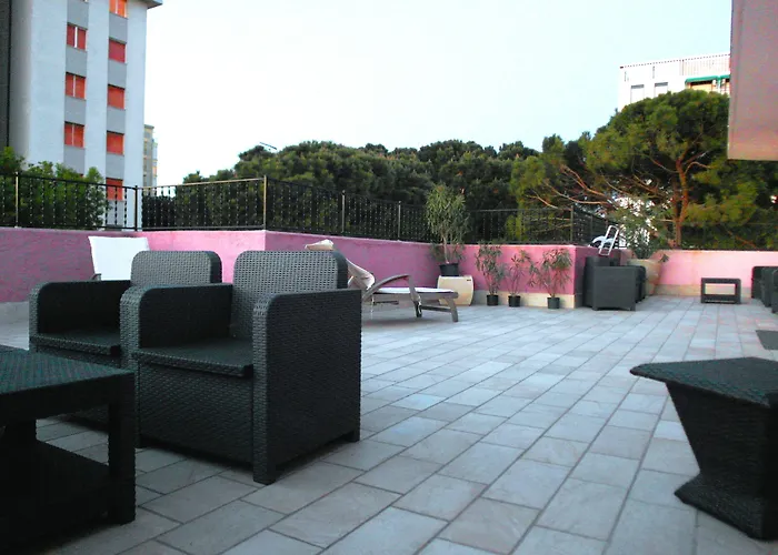 Julia 3* Llido Degli Estensi