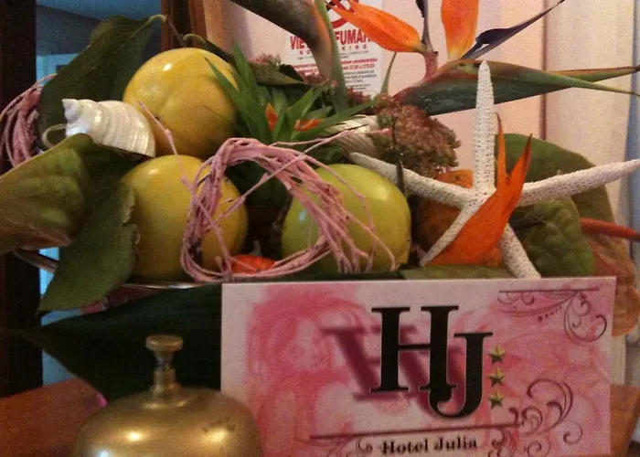 Julia 3* Llido Degli Estensi