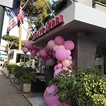 מלון Julia 3*