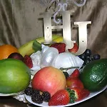 Julia מלון