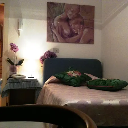 Julia Hotel 3*