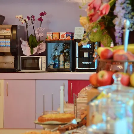 Julia Llido Degli Estensi