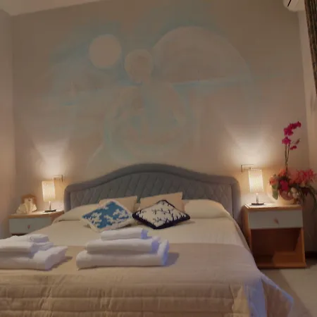 מלון Julia לידו דליי אסטנסי