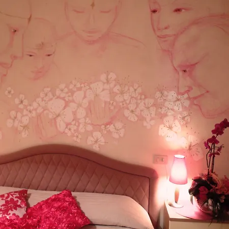 Julia לידו דליי אסטנסי