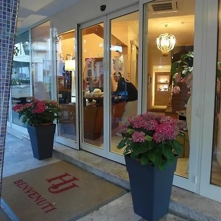 Hotel Julia 3*
